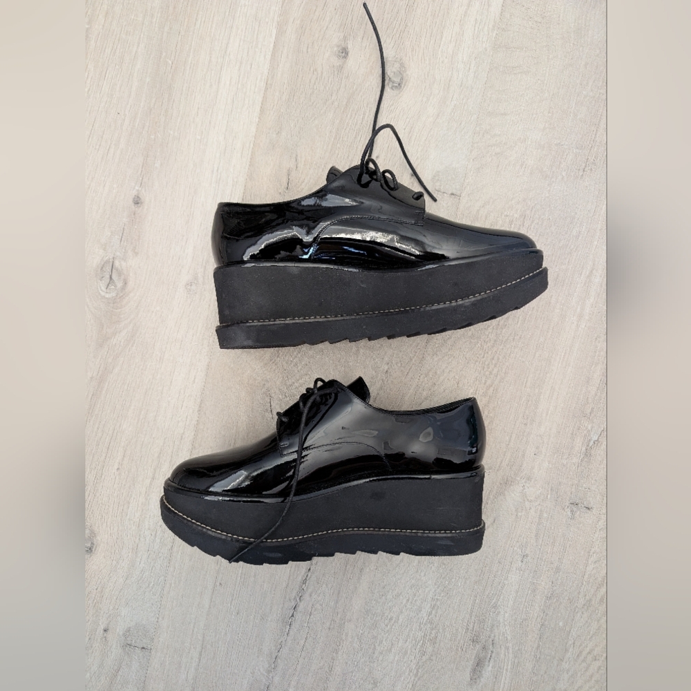 Stuart Weitzman Excellent Condition/Dust Bag